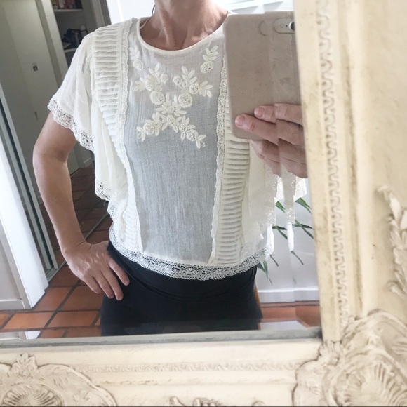 OFFERS WELCOME
ZARA Boho Muslin Lace & Beads Cream Top - Picture 2 of 16